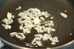 にんにくにオイル